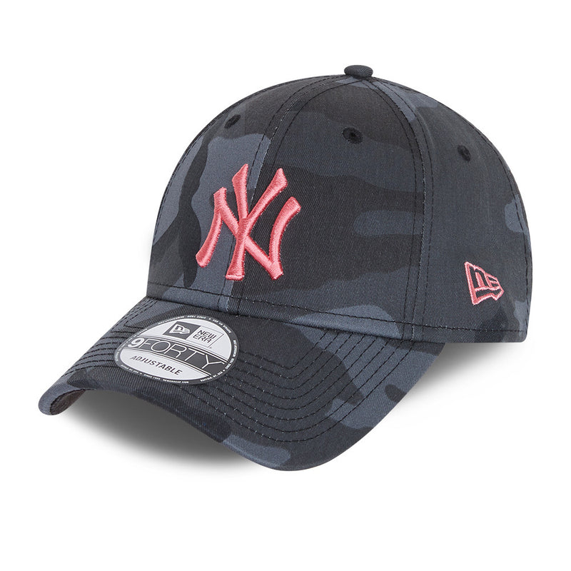 MLB New York Yankees All Over Camo 9forty Cap
